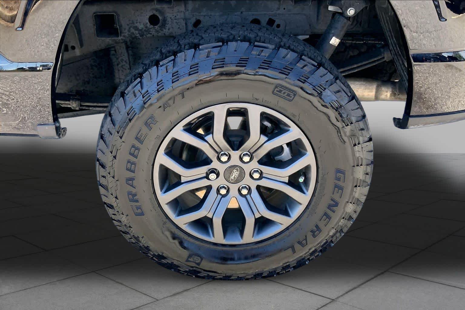 Certified Used 2025 Agate Black Metallic Ford Tremor image 10