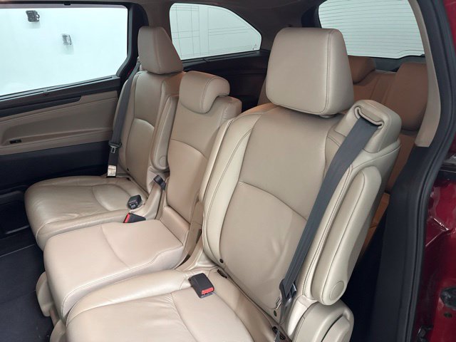 Used 2022 Radiant Red Honda Touring image 17