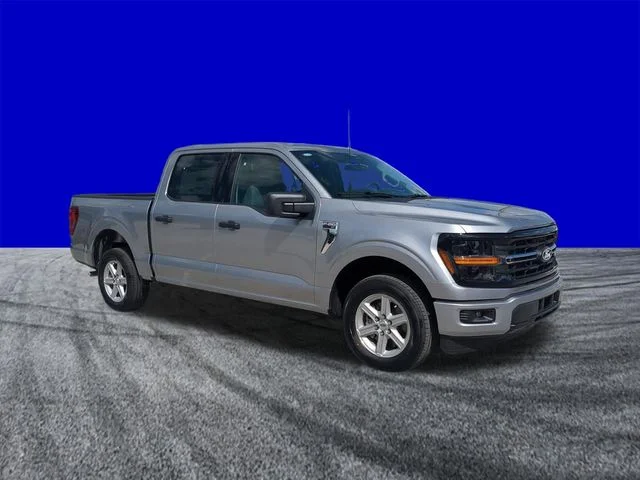 New 2026 Silver Ford XLT image 2