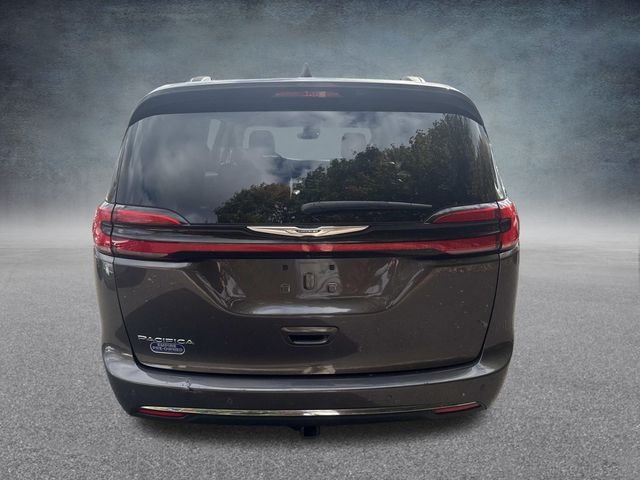 2021 Chrysler Pacifica Touring photo 4