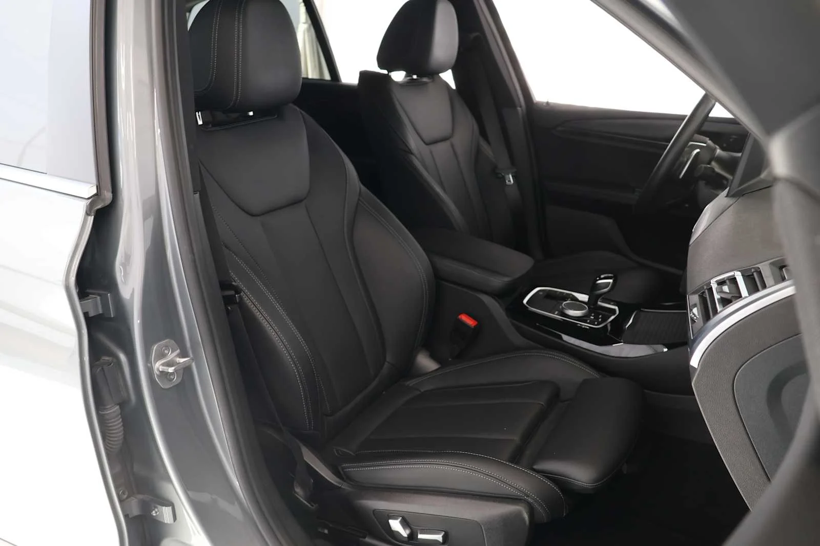 Certified Used 2023 Skyscraper Grey Metallic BMW sDrive30i image 13