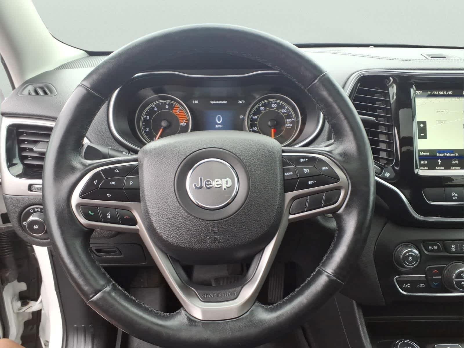Used 2019 Bright White Clearcoat Jeep Limited image 29