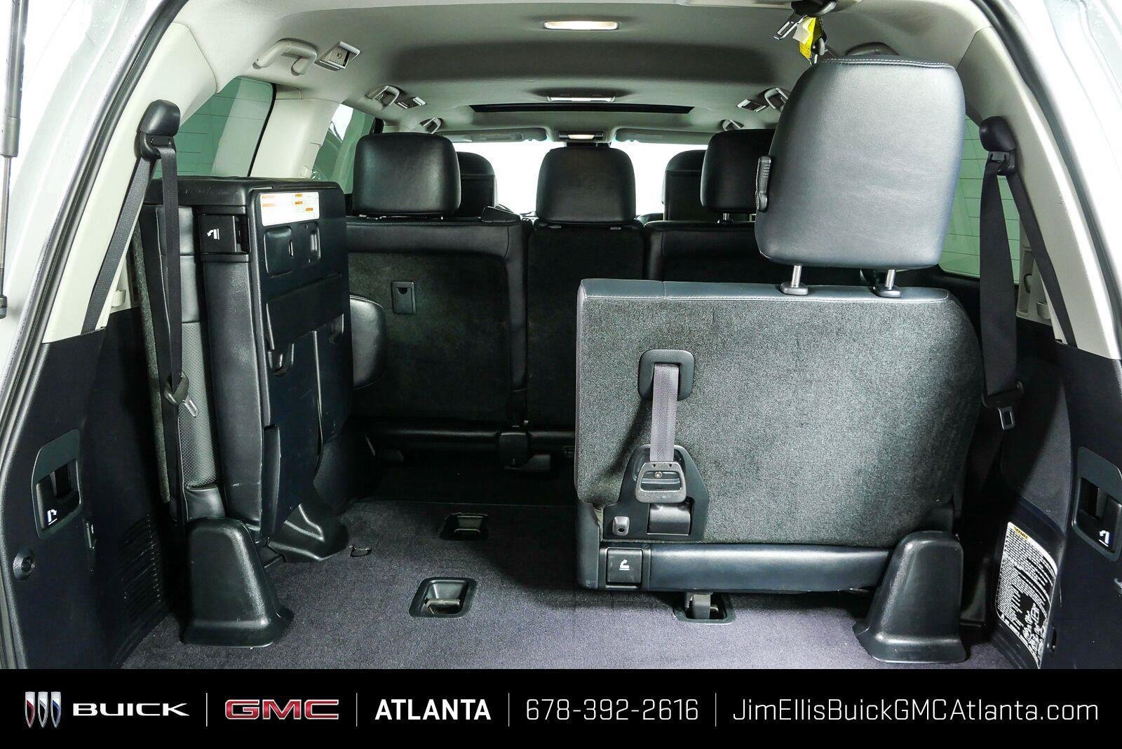 Used 2017 Classic Silver Metallic Toyota Base image 35