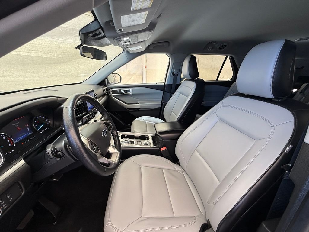 Used 2021 Blue Metallic Ford XLT image 36