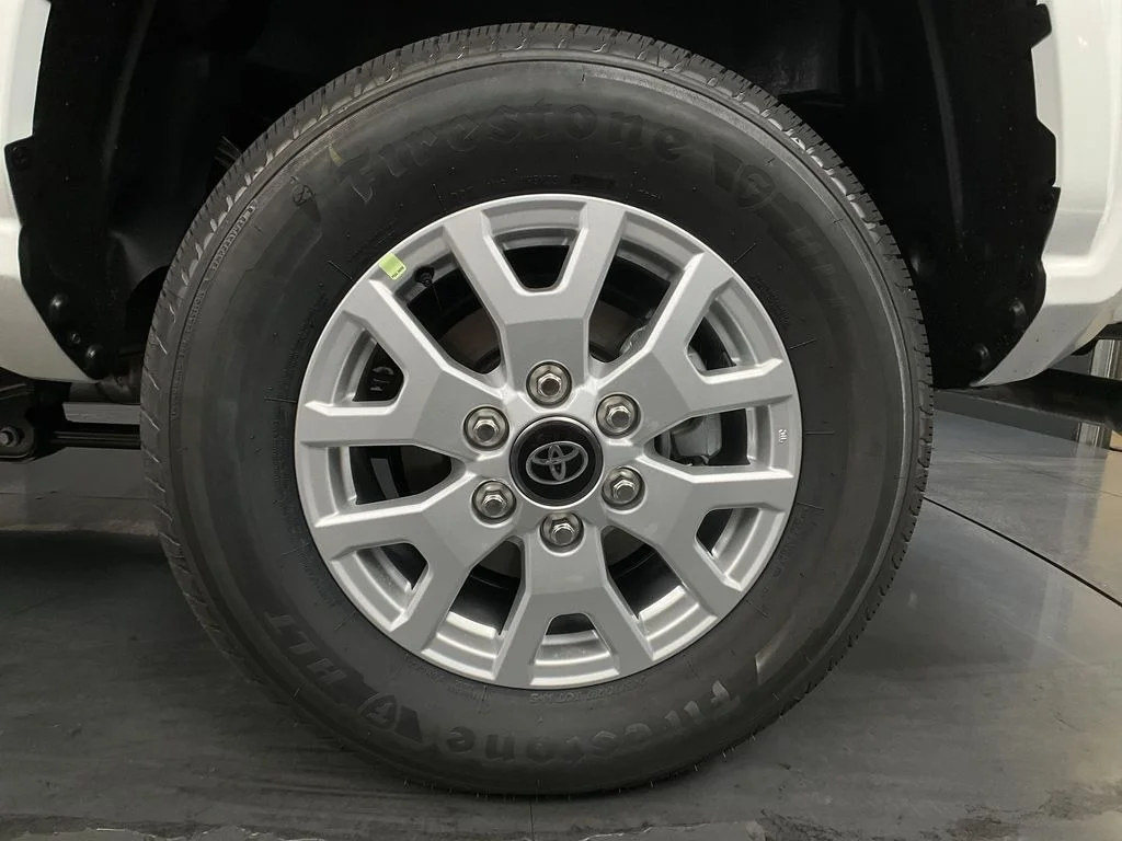 New 2026 Ice Cap Toyota SR5 image 25