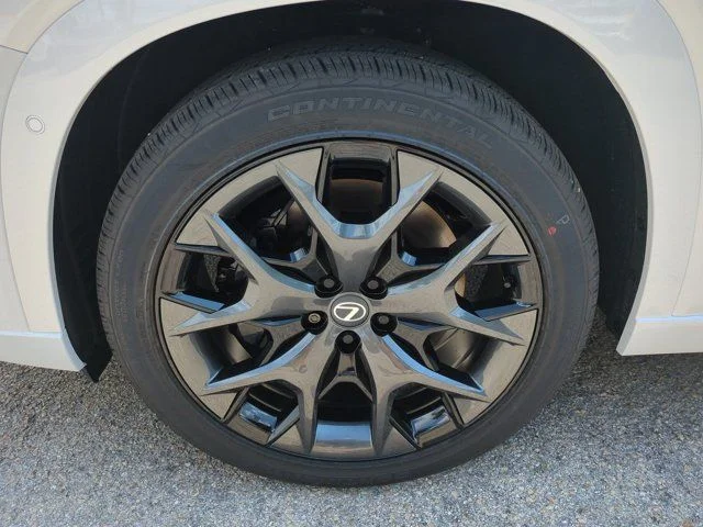New 2026 Wind Chill Pearl Lexus TX 500h F SPORT PERFORMANCE PREMIUM AWD image 11