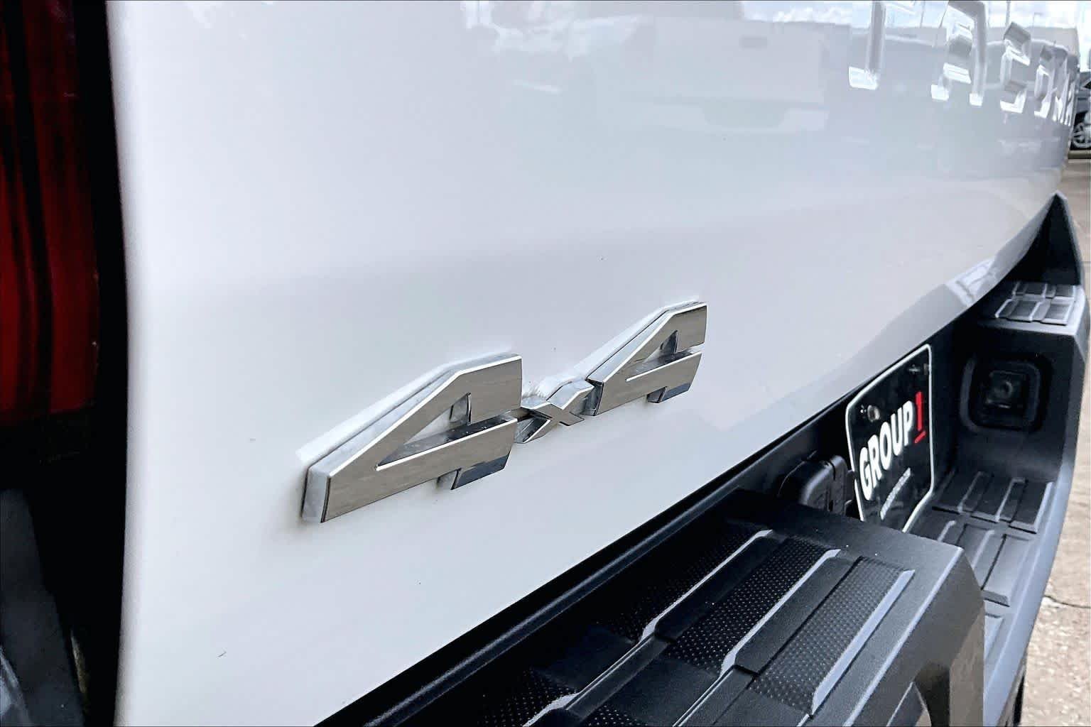 Used 2025 Ice Cap Toyota SR image 30