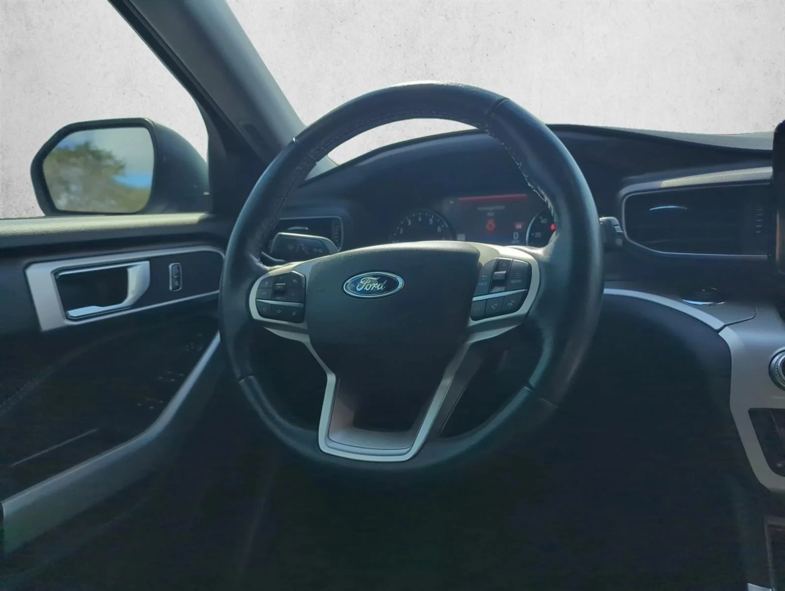 Used 2021 Oxford White Ford XLT image 26