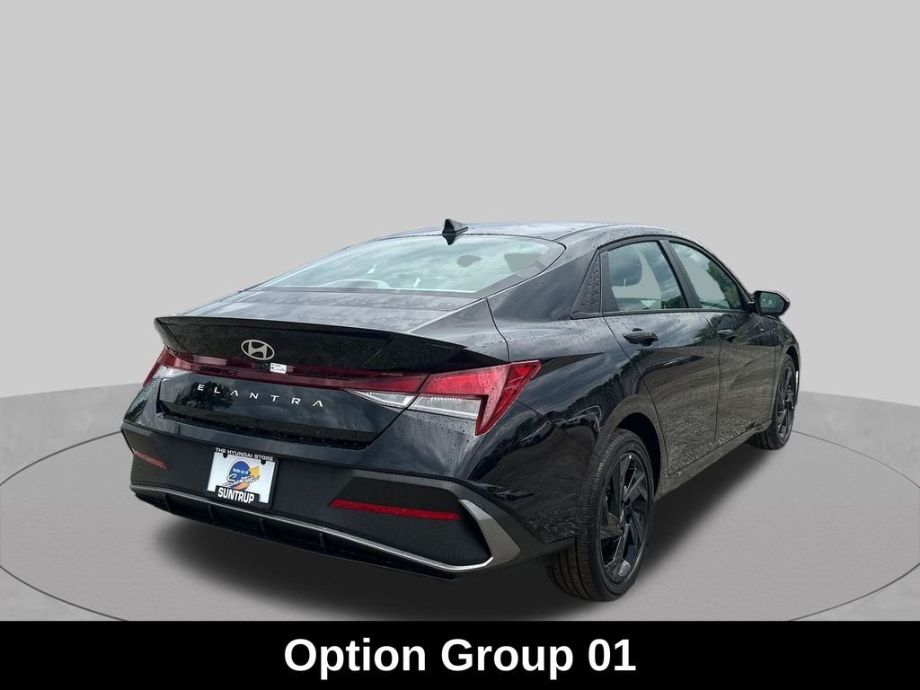 Used 2026 Abyss Black Hyundai SEL Sport image 6