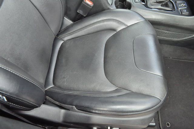 Used 2022 Gray Jeep Limited image 23