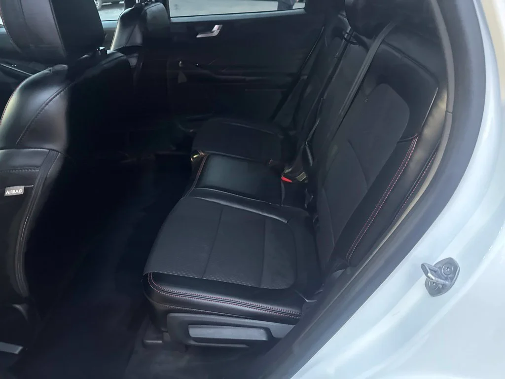 Used 2024 White Metallic Ford ST-Line image 30