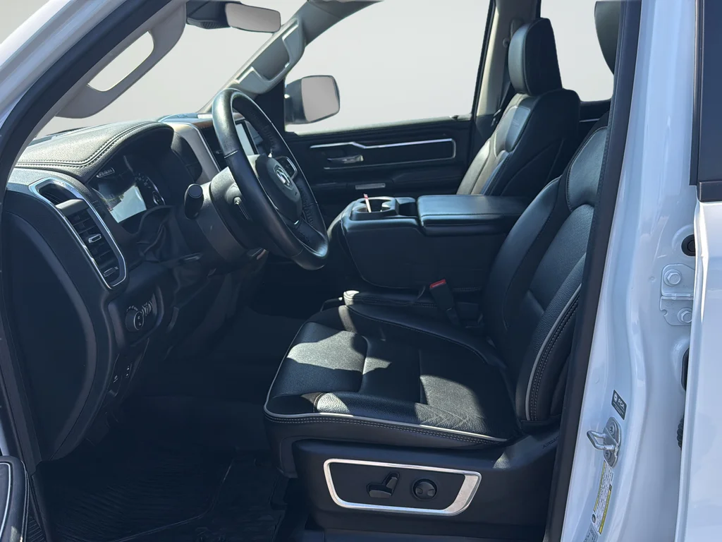 Used 2022 White Ram Laramie image 10