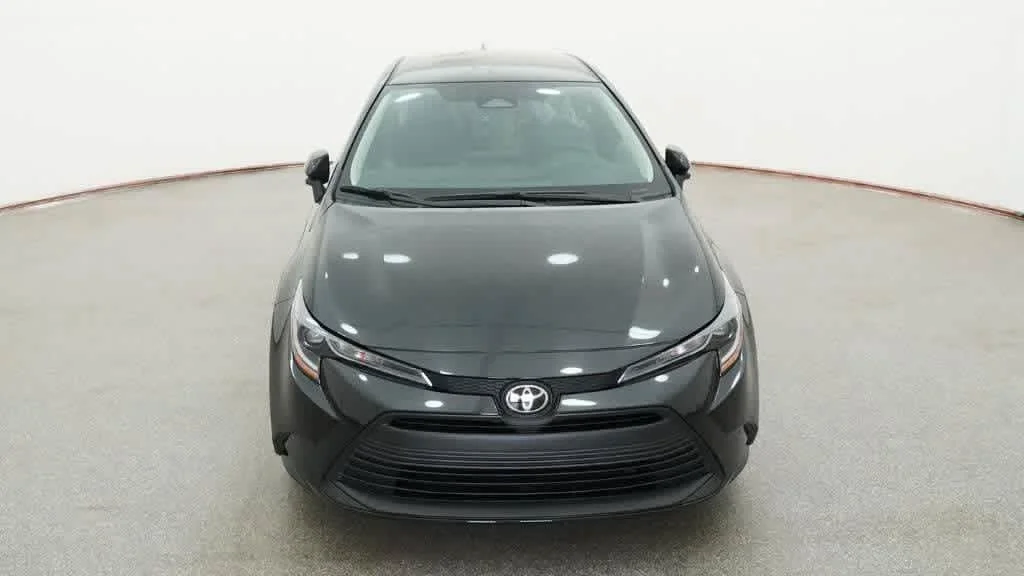 New 2026 Midnight Black Metallic Toyota LE image 15