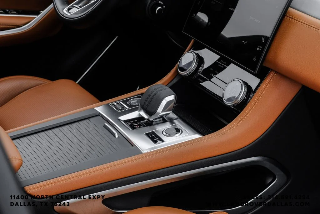2026 Jaguar F-Pace R-Dynamic S - Photo 30