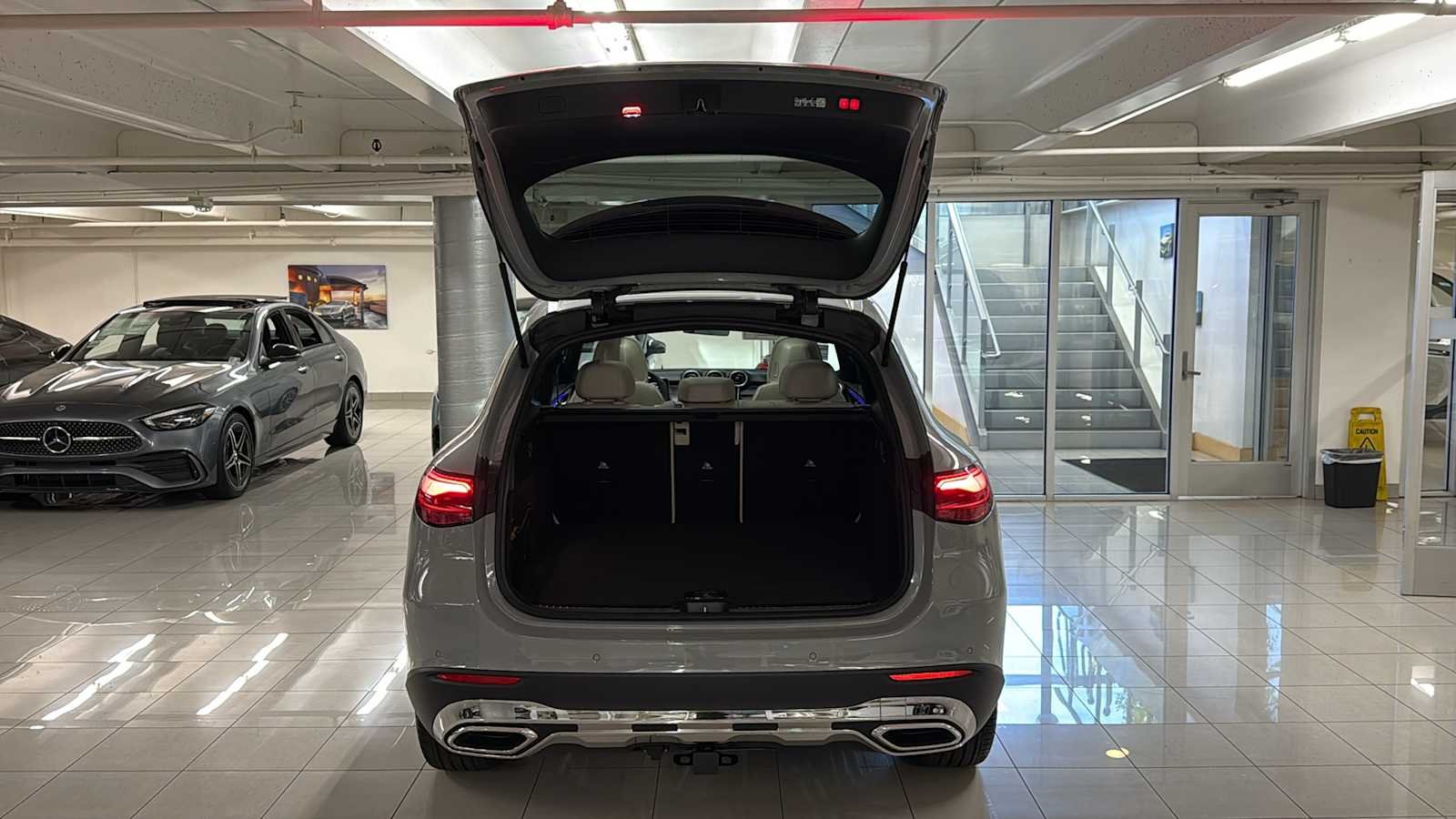 New 2027 MANUFAKTUR Alpine Grey Mercedes-Benz GLC 300 image 33