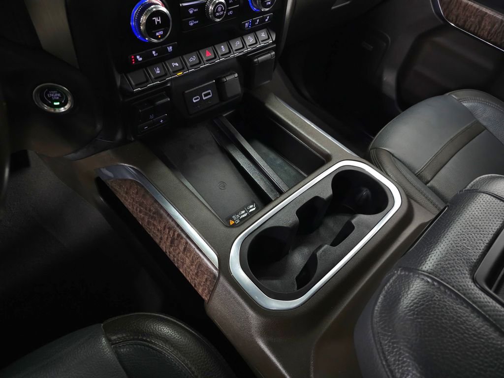 Used 2022 Onyx Black GMC Denali image 34