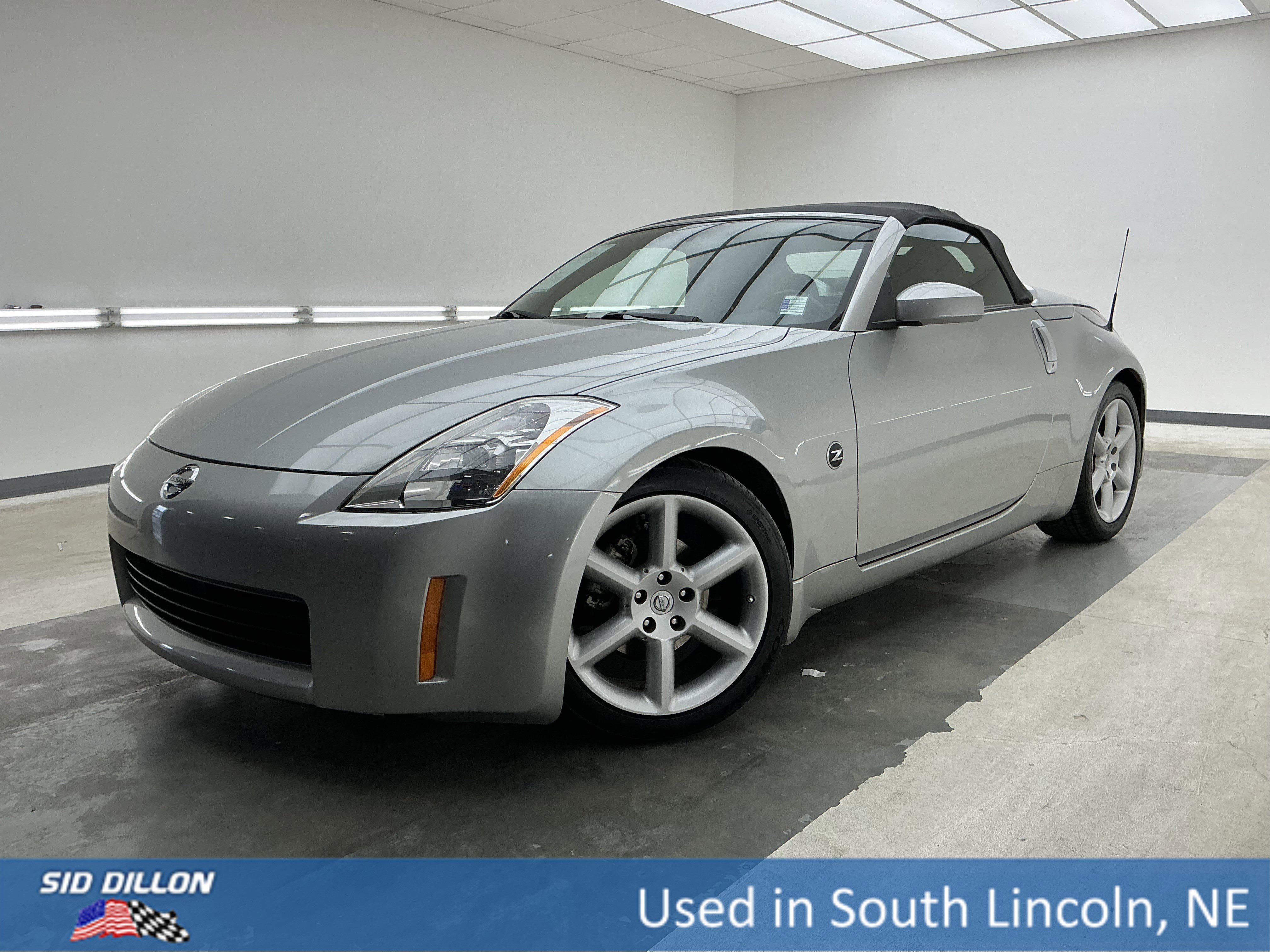 2005 Nissan 350Z Roadster Enthusiast MT's photo