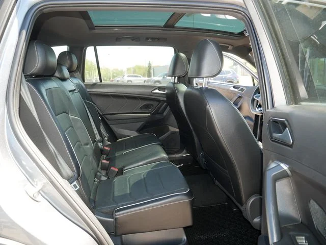 Used 2023 Gray Volkswagen 2.0T SEL R-Line image 18