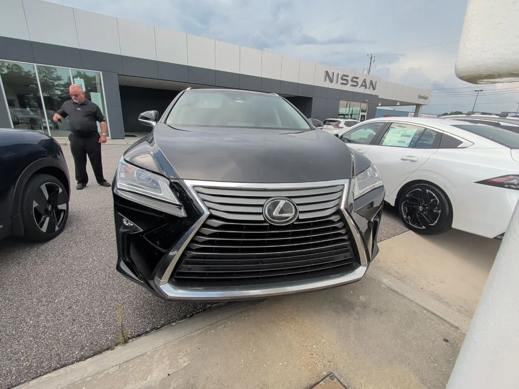 Used 2019 Black Lexus 350L image 1