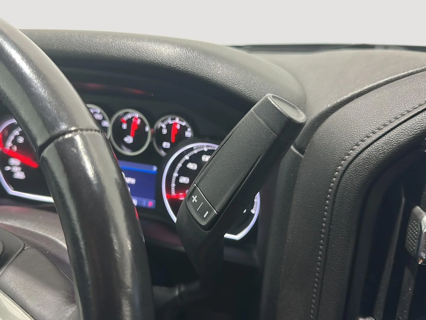 Used 2022 NORTHSKY BLUE METALLIC Chevrolet RST image 14