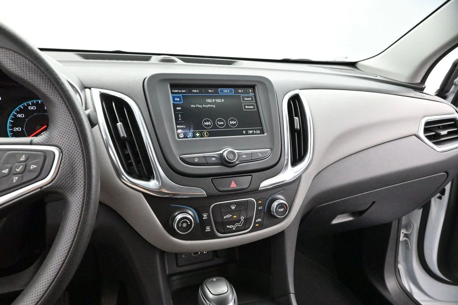 Used 2019 SUMMIT WHITE Chevrolet LS image 18