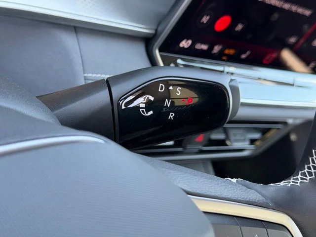 New 2026 Black Volkswagen 2.0T SE image 13