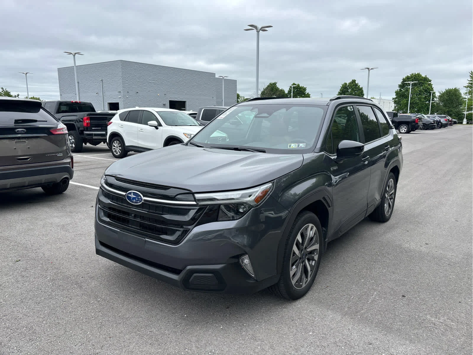 Used 2025 Subaru Forester Touring with VIN JF2SLSTD8SH415194 for sale in Kansas City
