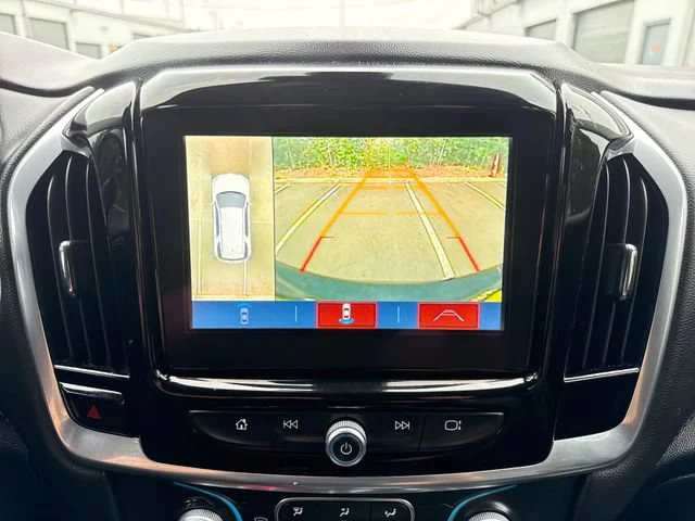 Used 2019 Graphite Metallic Chevrolet LT Leather image 25