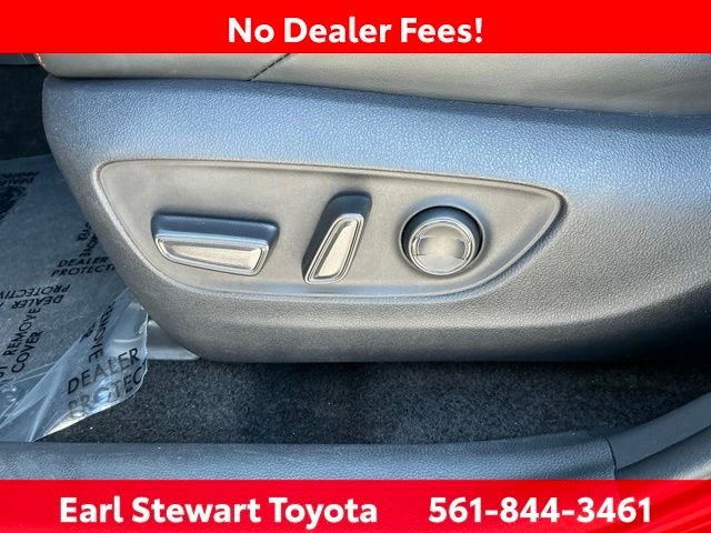 Used 2024  Toyota Adventure image 25