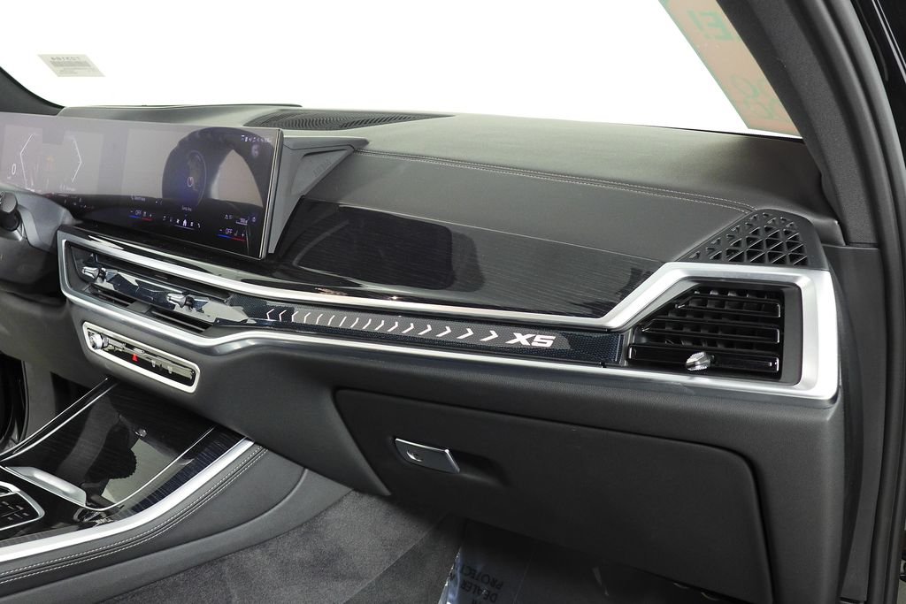 Used 2024 Black Sapphire Metallic BMW sDrive40i image 14