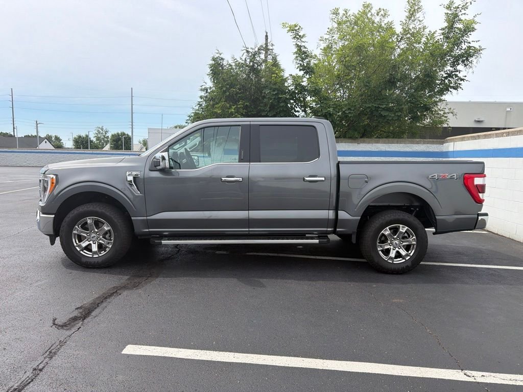 Used 2023 Gray Metallic Ford Lariat image 2