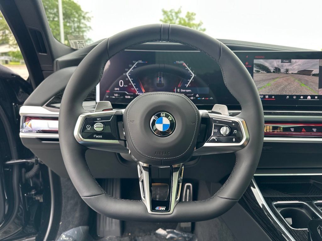 New 2026 Black Sapphire Metallic BMW 740i xDrive image 30