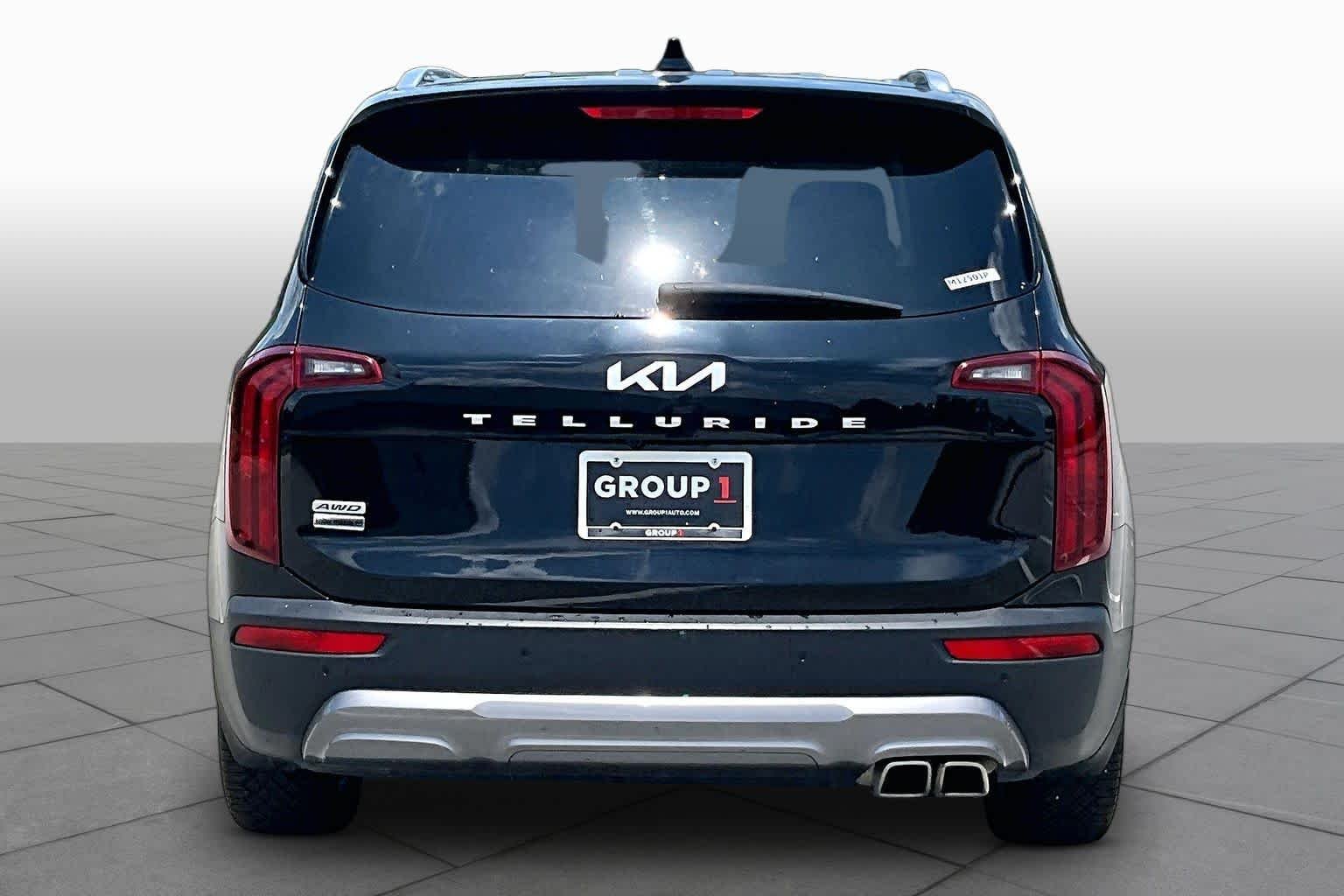 Used 2022 Ebony Black Kia SX image 5