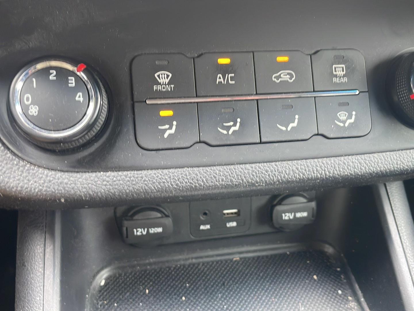 Used 2016 Twilight Blue Kia LX image 4