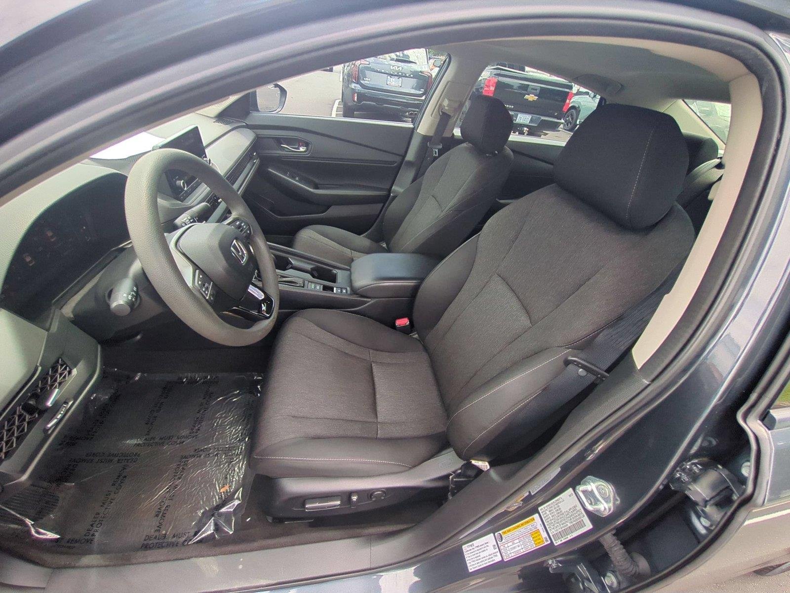 Used 2023 Meteorite Gray Metallic Honda EX image 18