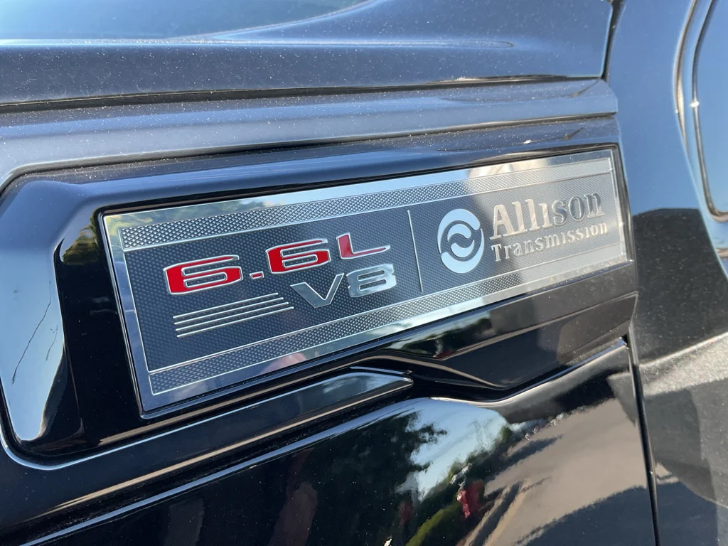 Used 2025 Onyx Black GMC AT4 image 20