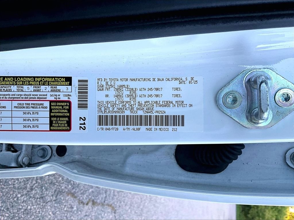 Used 2025 White Toyota SR5 image 9