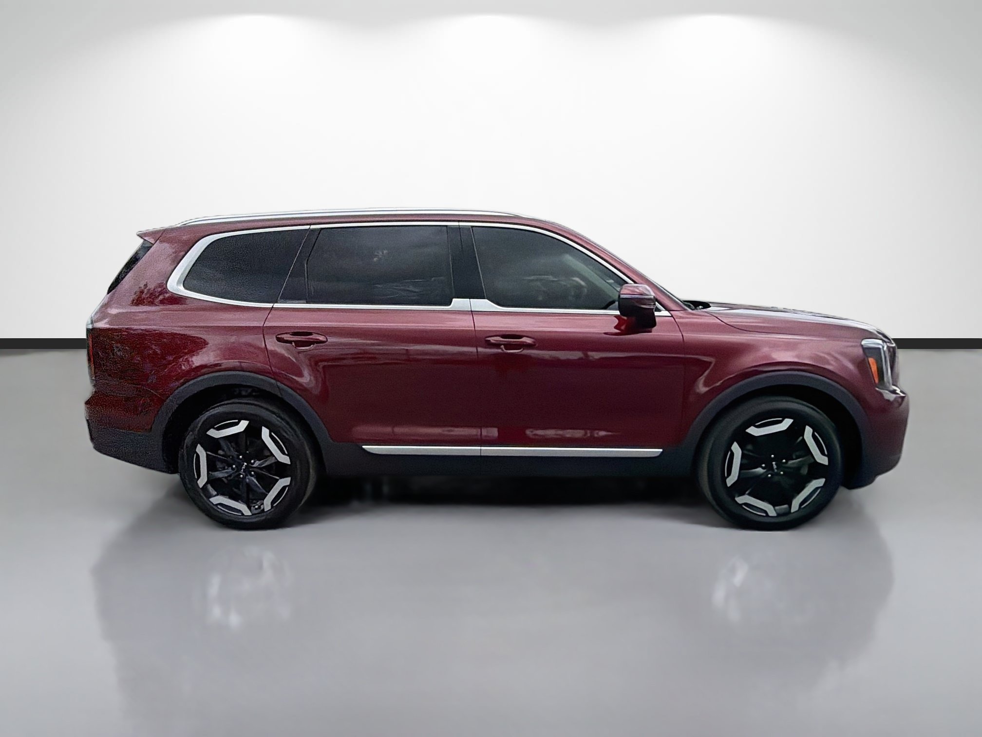 Used 2024 Dawning Red Kia EX image 6