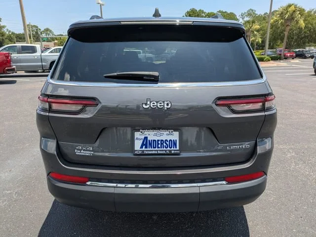 Used 2023 Gray Jeep Limited image 4