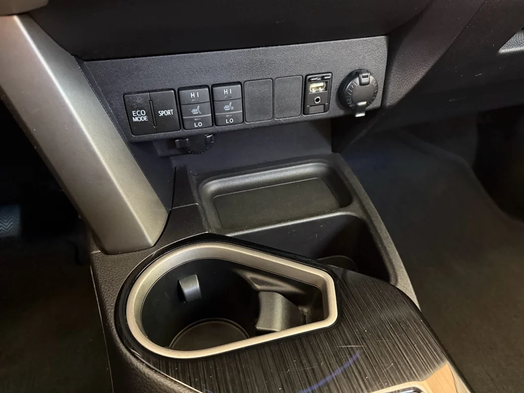 Used 2018 Silver Sky Metallic Toyota Limited image 23