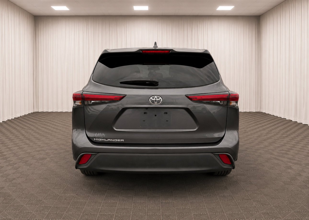 Used 2020 Magnetic Gray Metallic Toyota L image 4