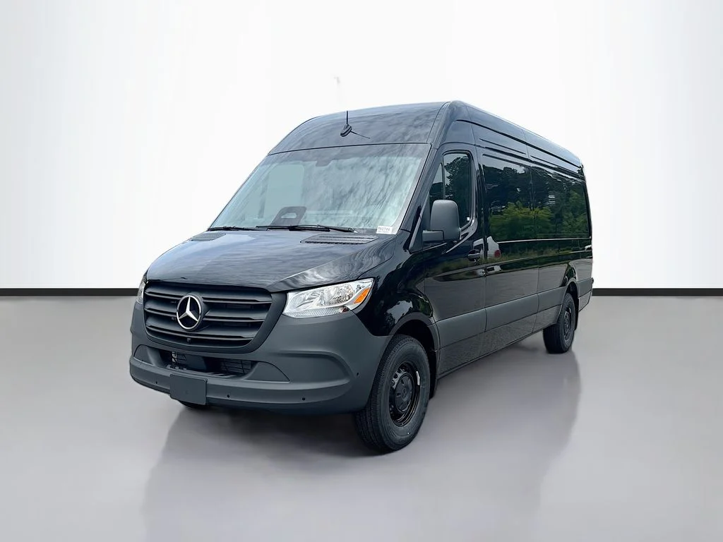 New 2026  Mercedes-Benz Cargo 170 WB image 7