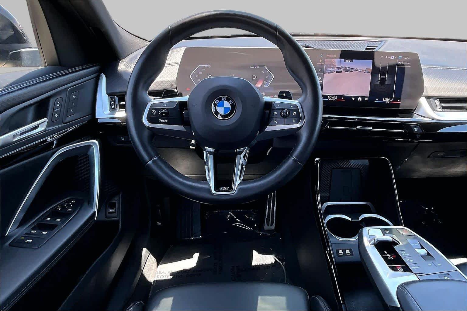 Used 2025  BMW xDrive28i image 5