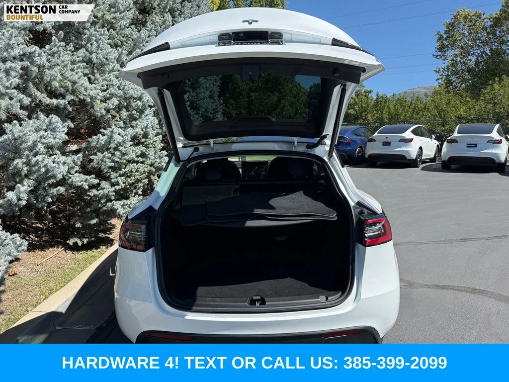 Used 2023 White Tesla Long Range image 31