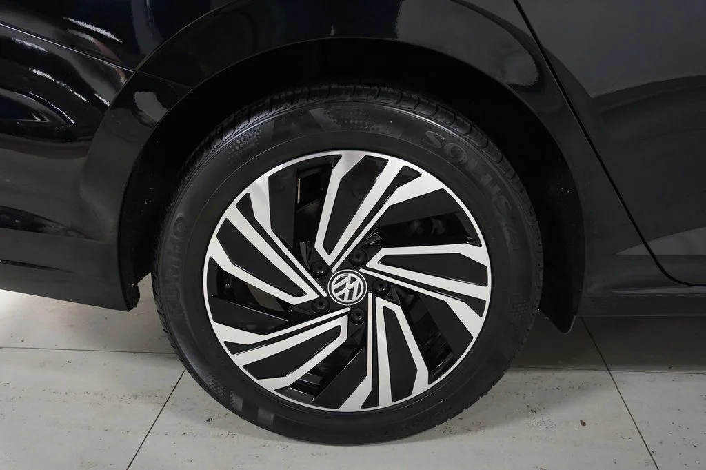 Certified Used 2020 Deep Black Pearl Volkswagen SEL image 42