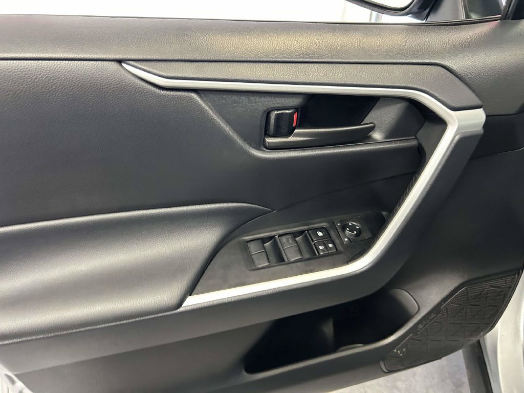 Certified Used 2025 Silver Toyota LE image 16