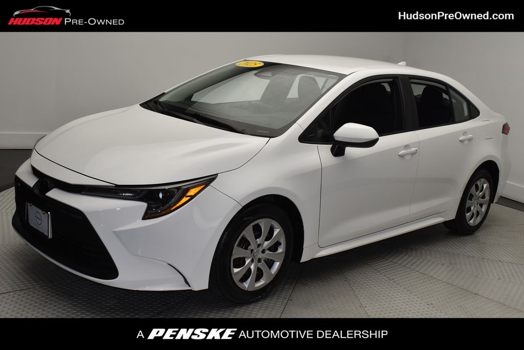 2025|Toyota|Corolla|LE|4D Sedan