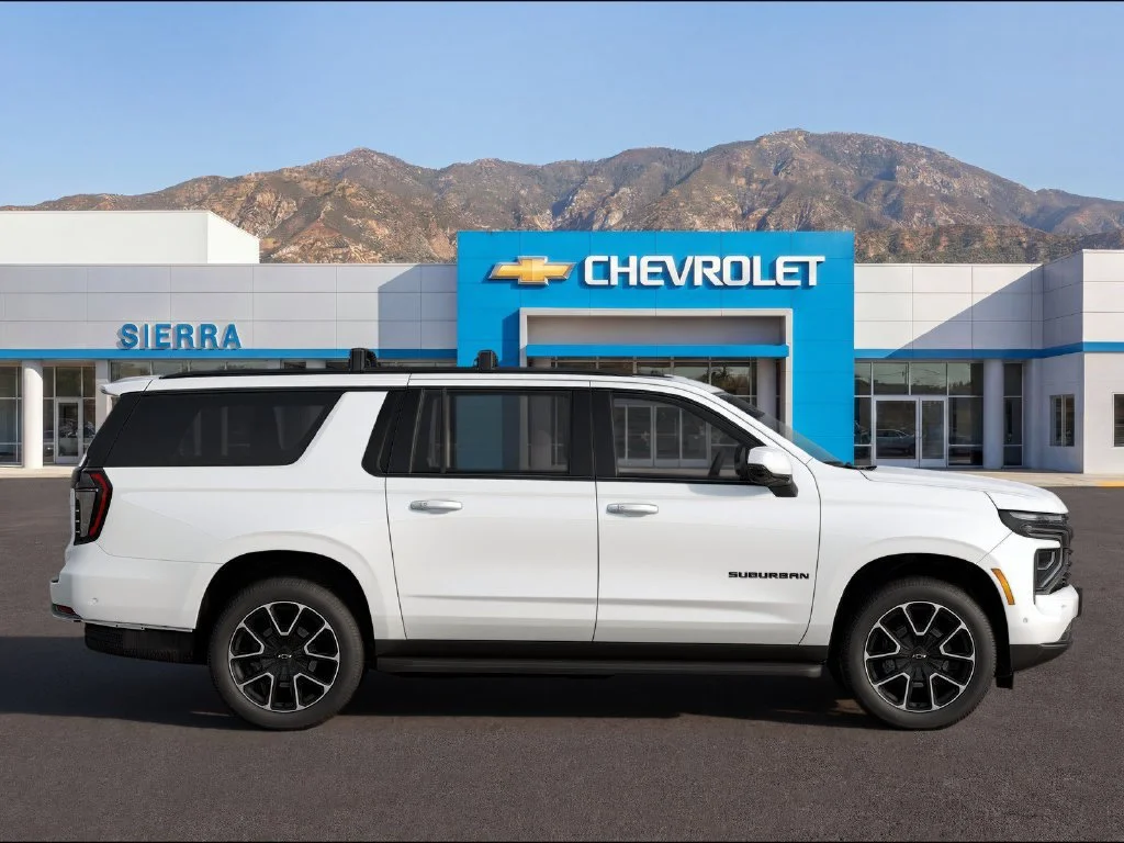 New 2027 Summit White Chevrolet RST image 3