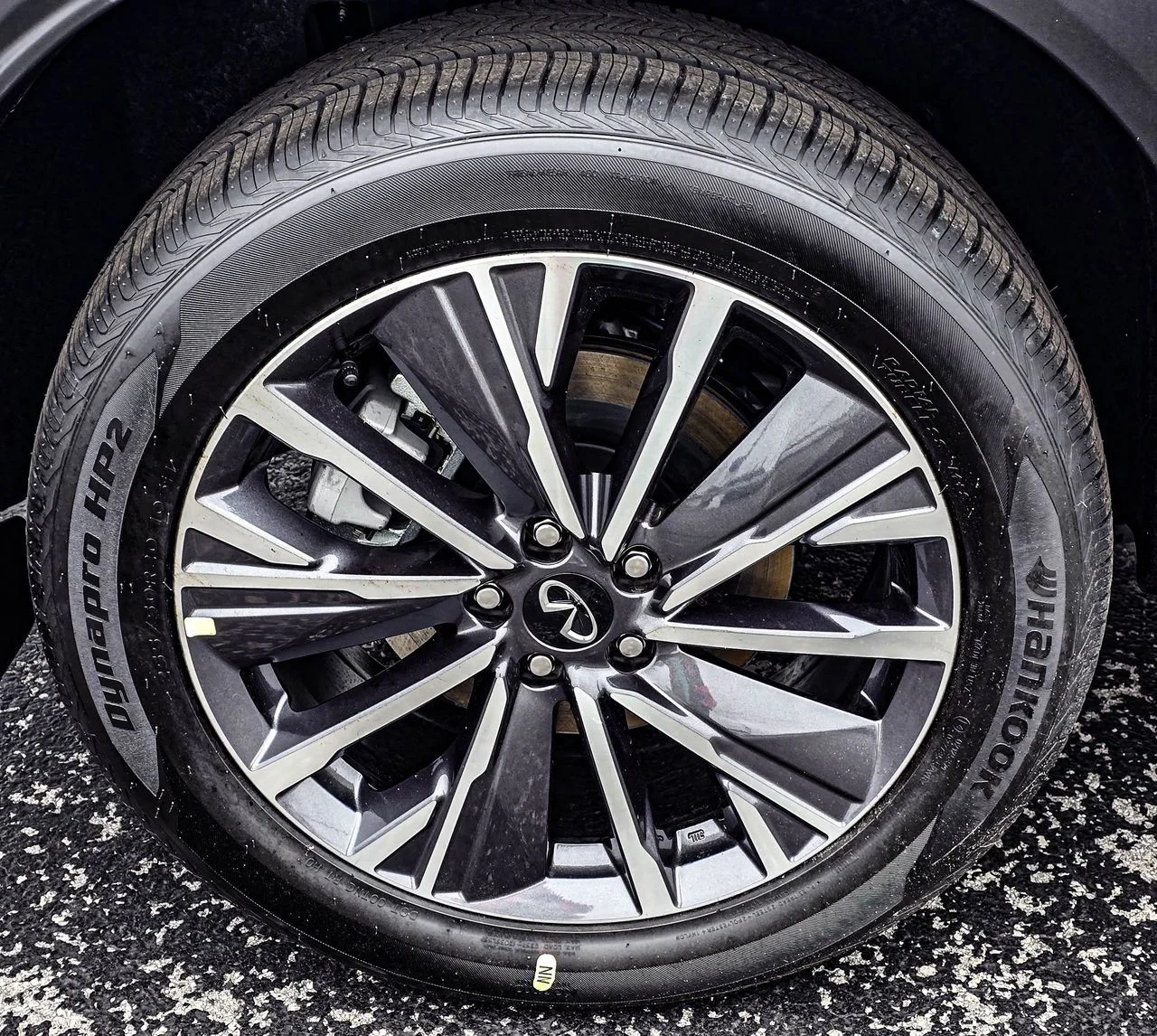 New 2027 MOONBOW BLUE INFINITI Luxe AWD image 8
