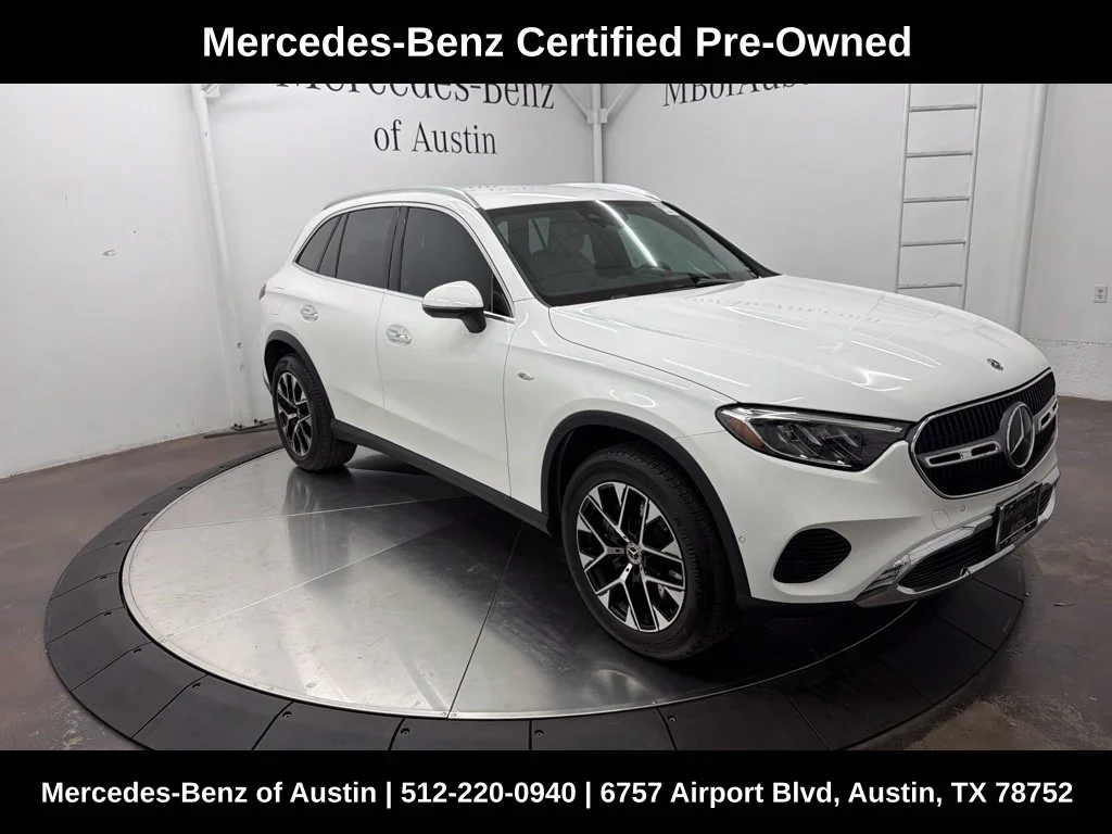Certified Used 2025 White Mercedes-Benz GLC 350e image 1